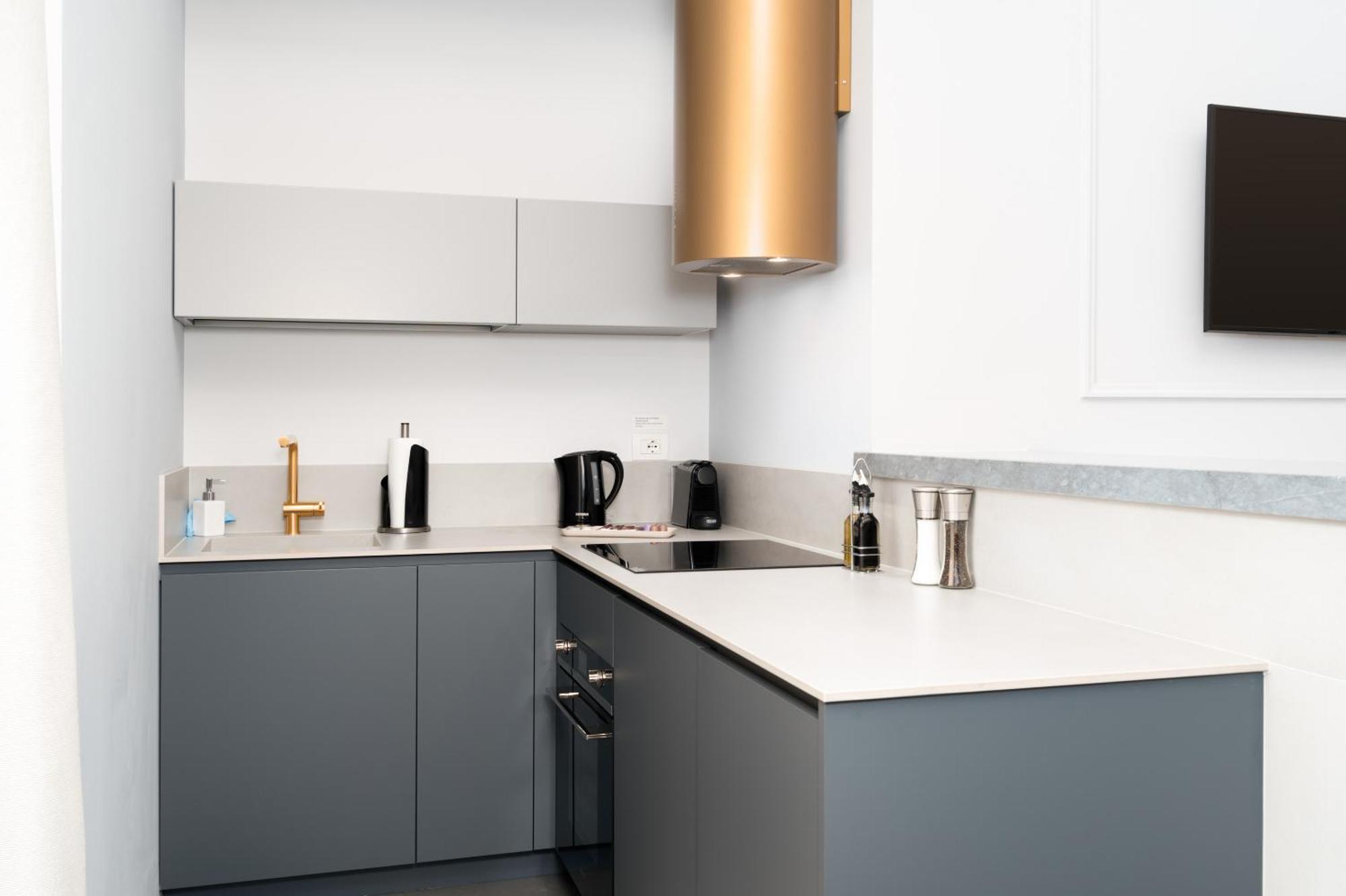 Limehome Lecce Palazzo Bn Luaran gambar