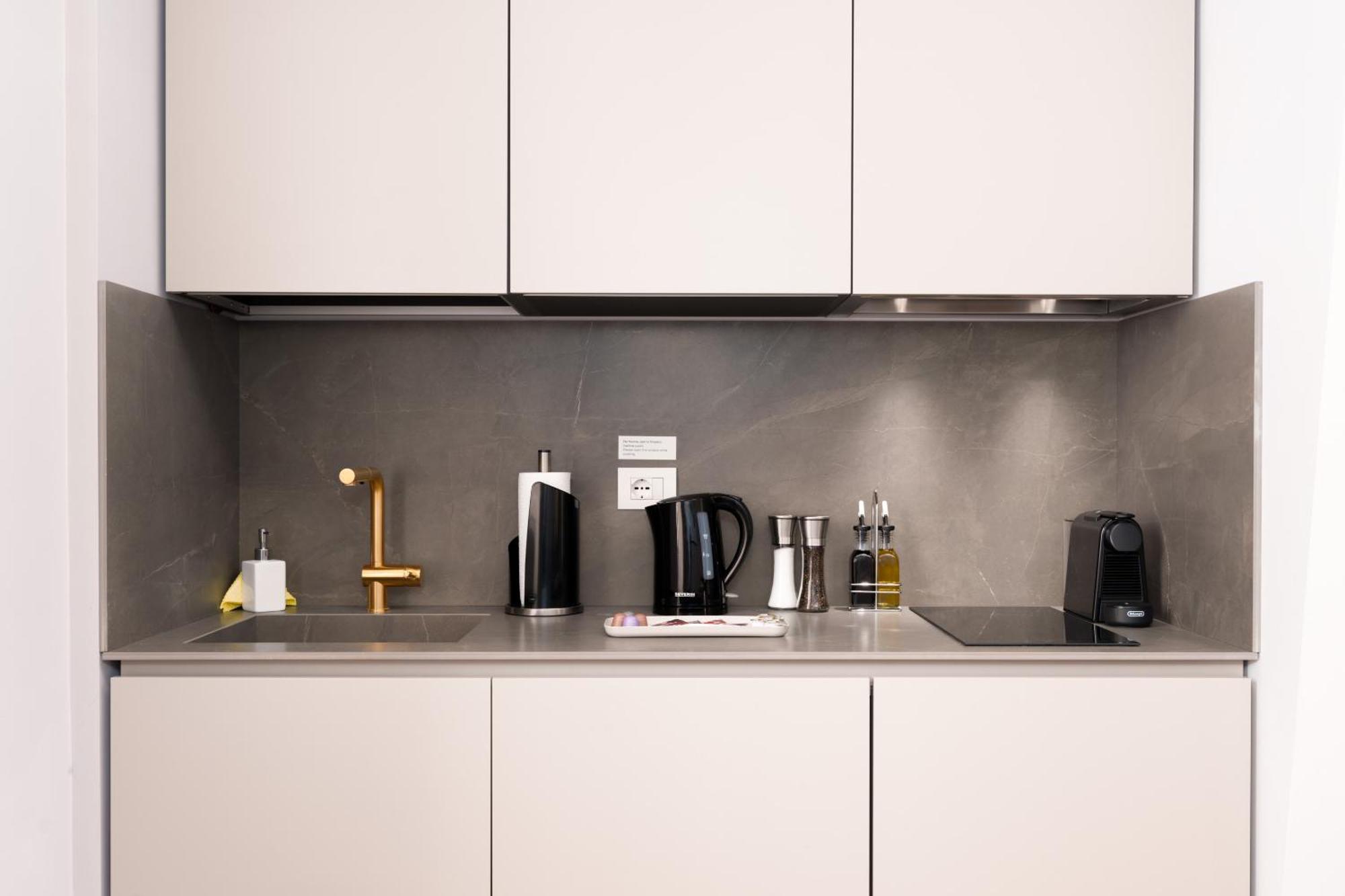 Limehome Lecce Palazzo Bn Luaran gambar