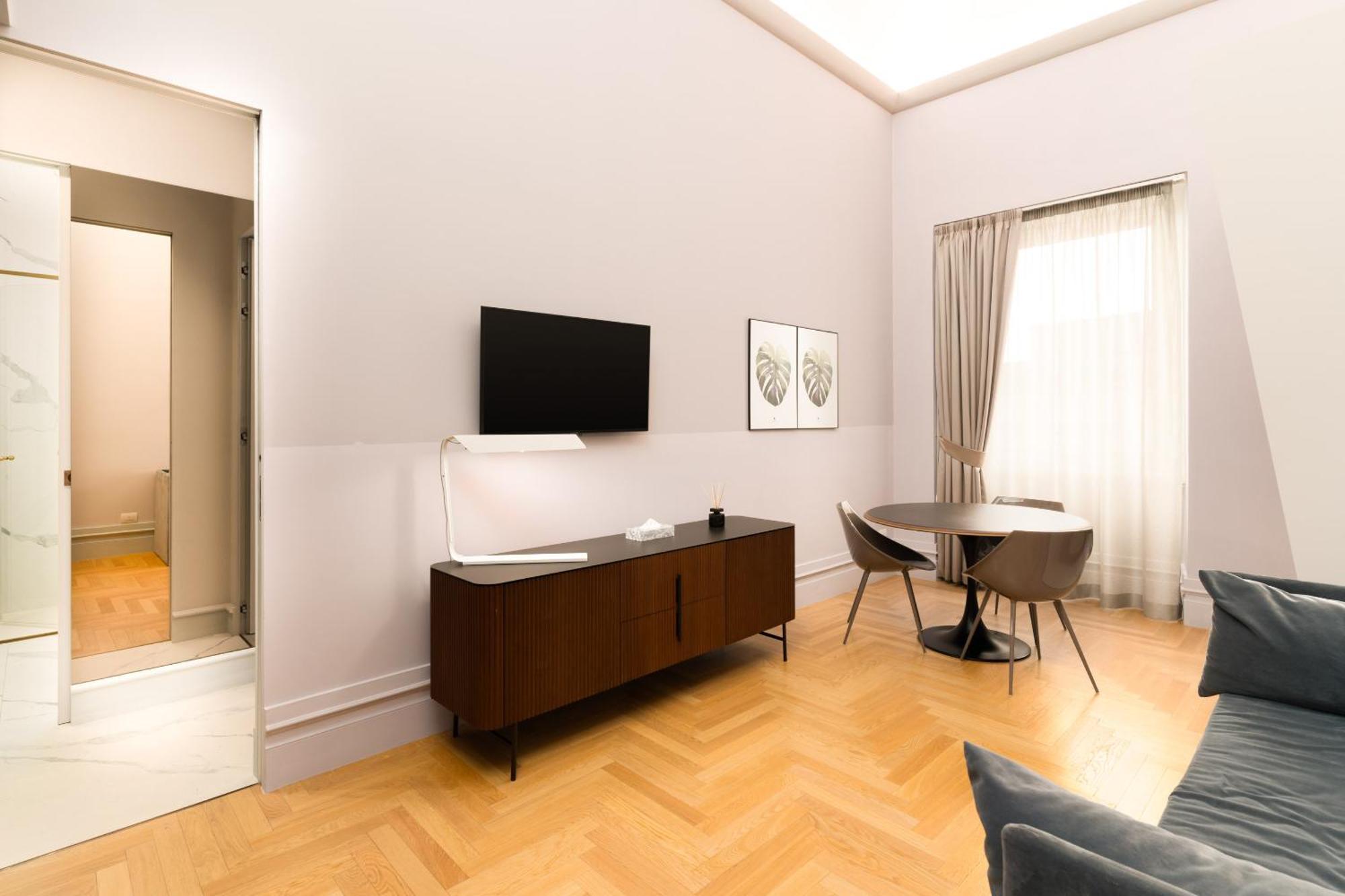 Limehome Lecce Palazzo Bn Luaran gambar