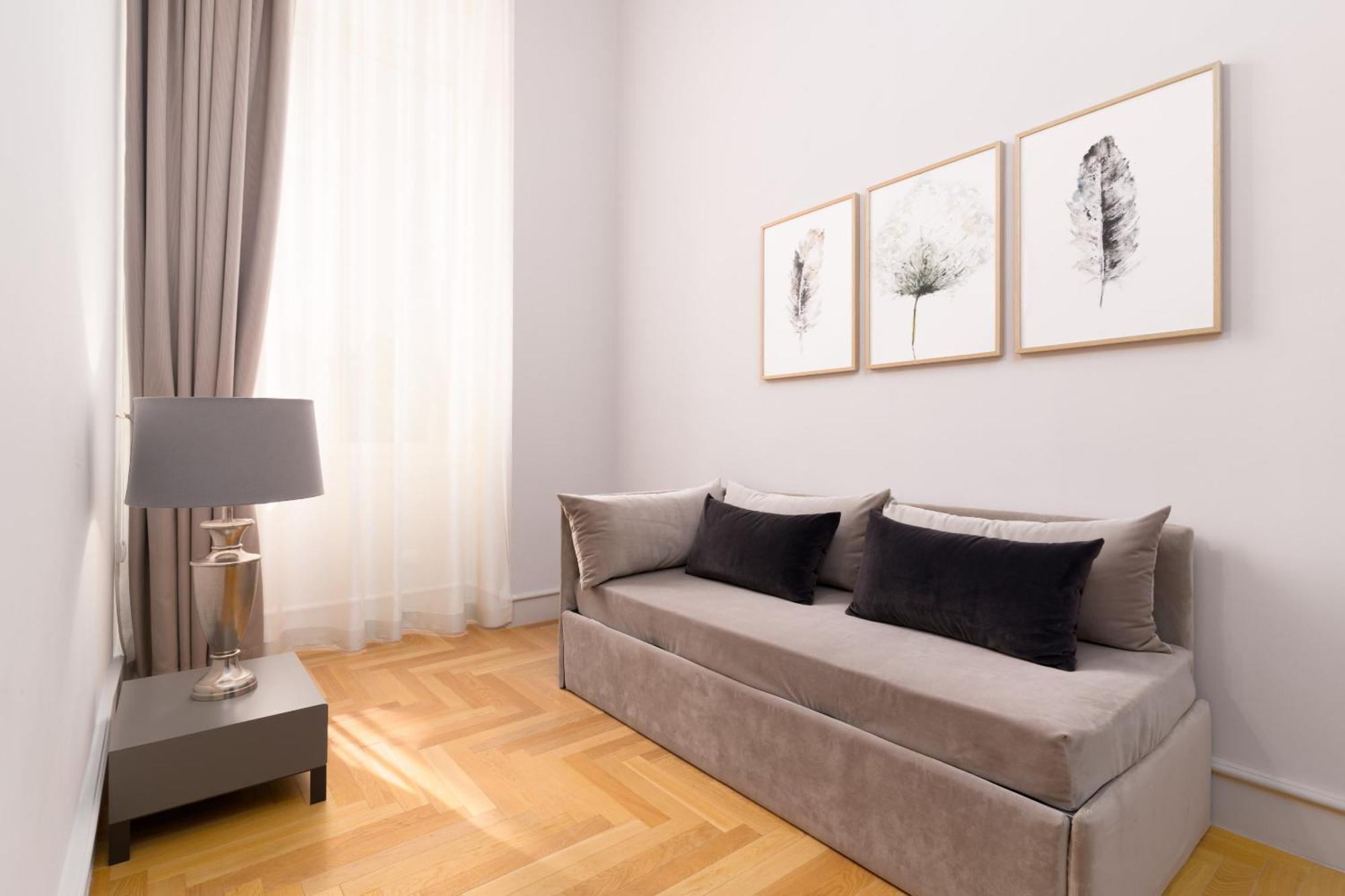 Limehome Lecce Palazzo Bn Bilik gambar