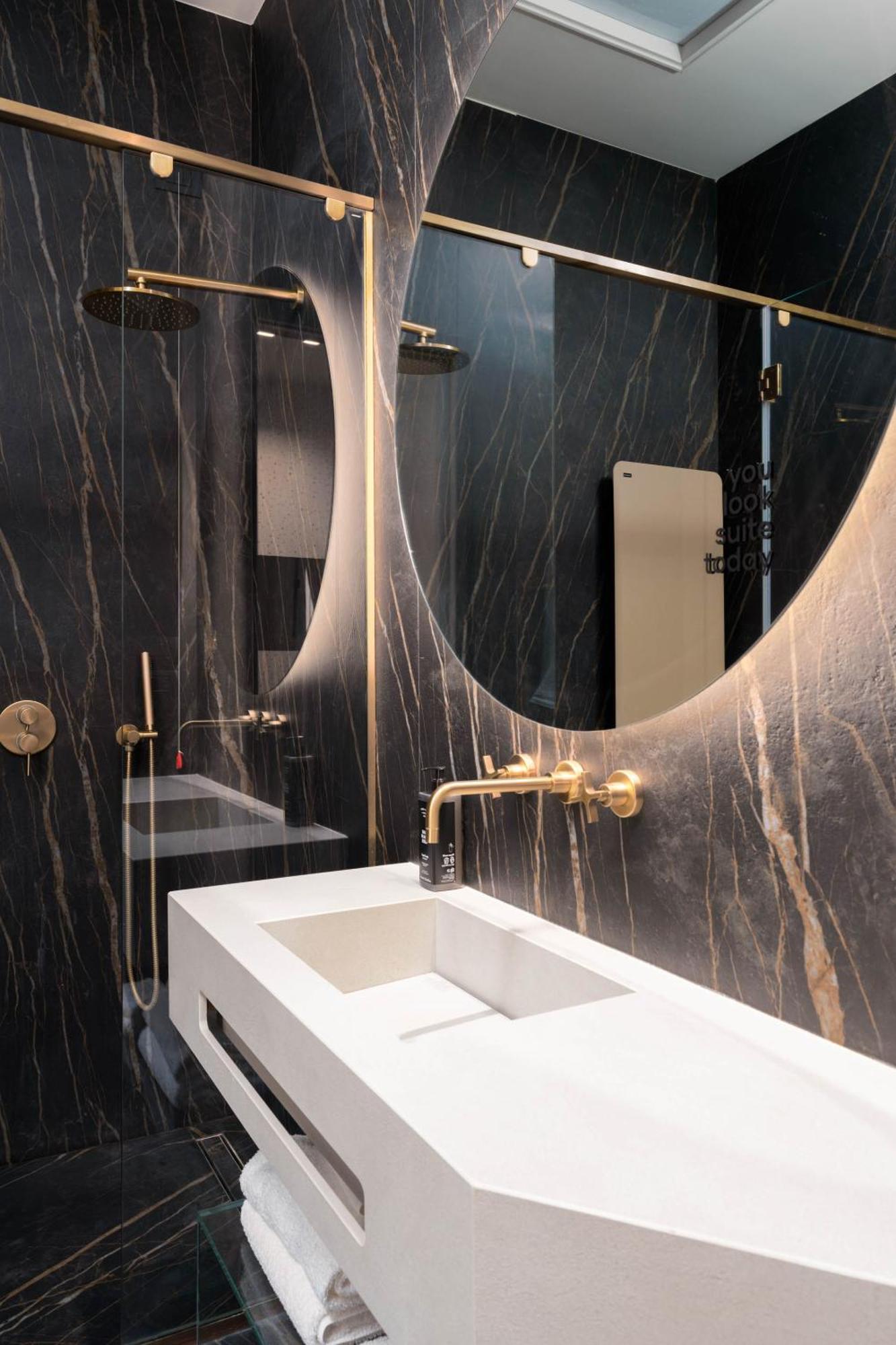 Limehome Lecce Palazzo Bn Bilik gambar